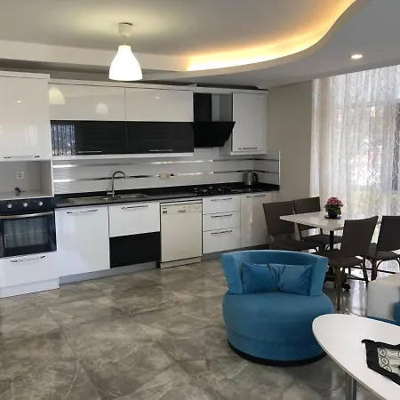 5 Star Luxury Close To Center شقة ألانيا